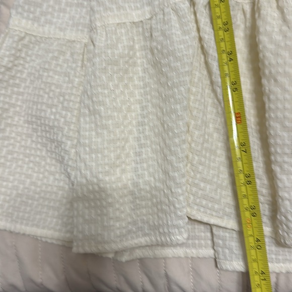 Elegant Cream Women's Dress - Picture 6 of 7